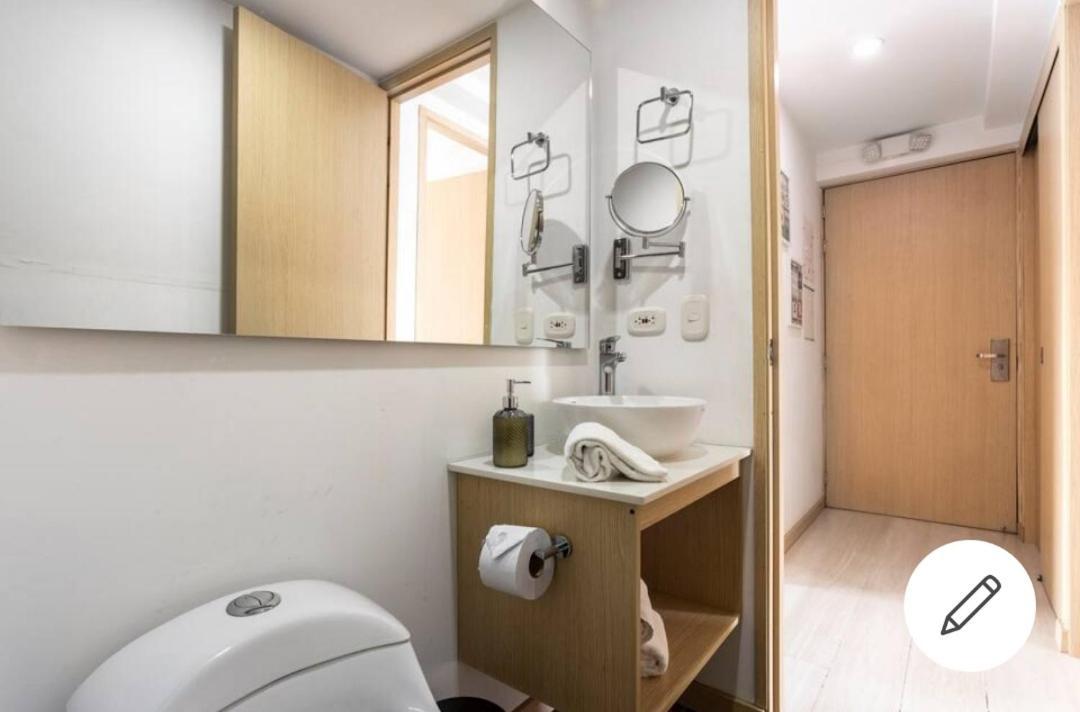 Beautiful & Comfortable Apartment In Laureles Medellín Exterior foto