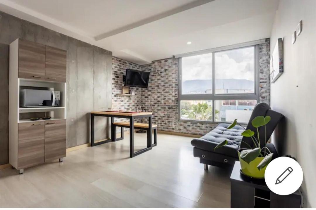 Beautiful & Comfortable Apartment In Laureles Medellín Exterior foto